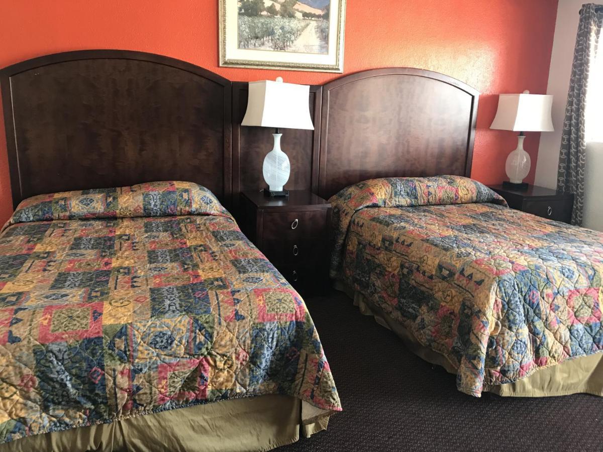 Travelodge By Wyndham Farmington Hwy 64 Exteriör bild